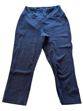 tek gear Essential Gear Black Capri Stretch Leggings L